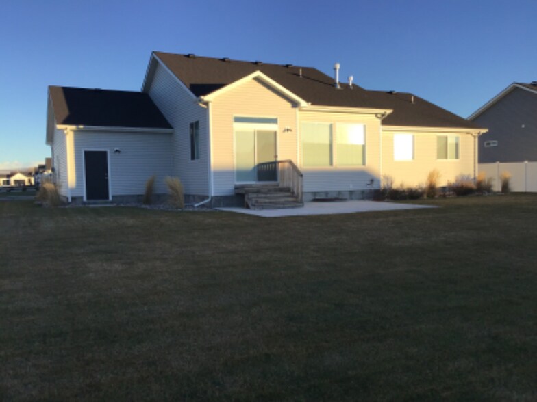 Building Photo - 4358 Atherton Wy