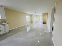 Building Photo - Fully Remodeled Single-Family Home with La...