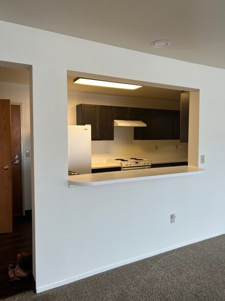 Building Photo - 726 O Pl