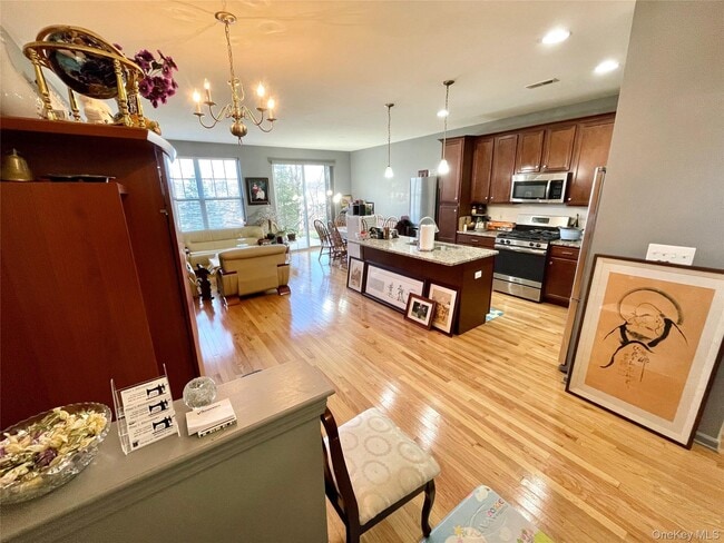 Building Photo - 141 Meadow View Dr