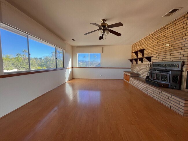 Building Photo - Spectacular Retro Home in a Rural Setting with Views and Space