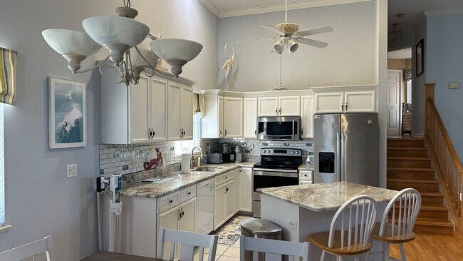 Building Photo - 1142 Nettles Blvd