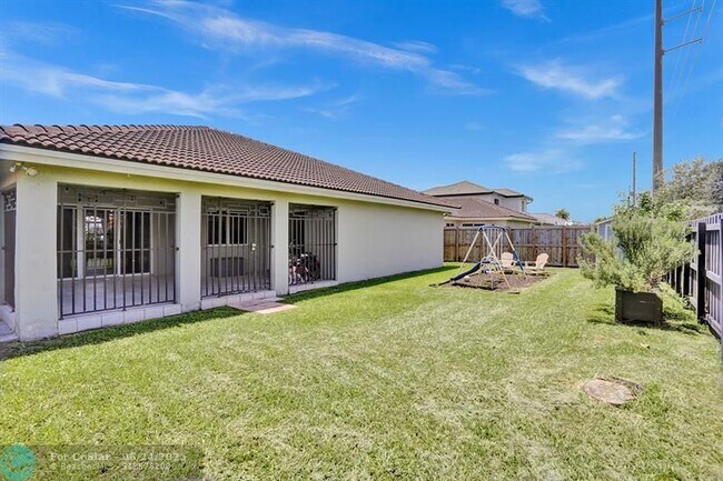 Building Photo - 14221 SW 160th Terrace