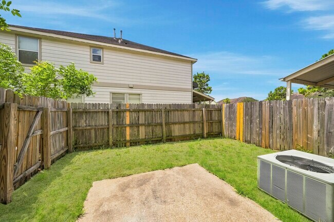 Building Photo - 13015 Cressida Glen Ln