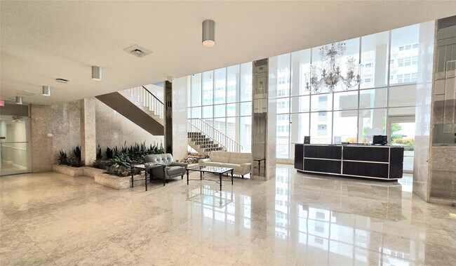 Building Photo - 4020 Galt Ocean Dr