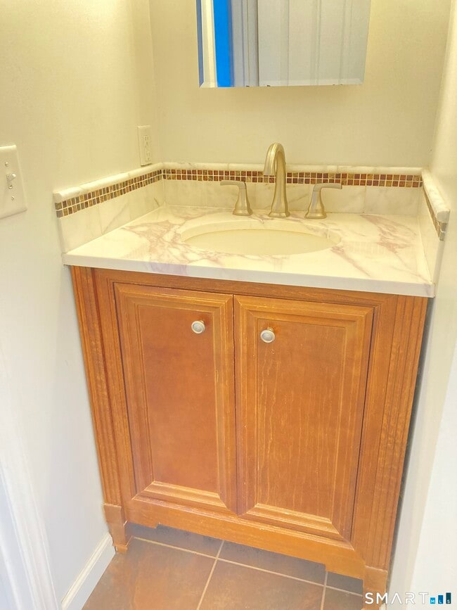 Building Photo - 29 Sterling Pl