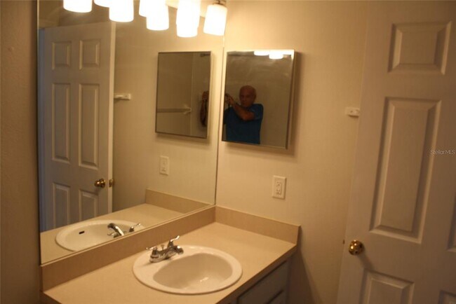 Building Photo - 6309 Rosefinch Ct