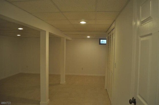 Building Photo - 77 Patriots Rd