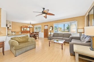 Building Photo - 1727 W Balboa Blvd