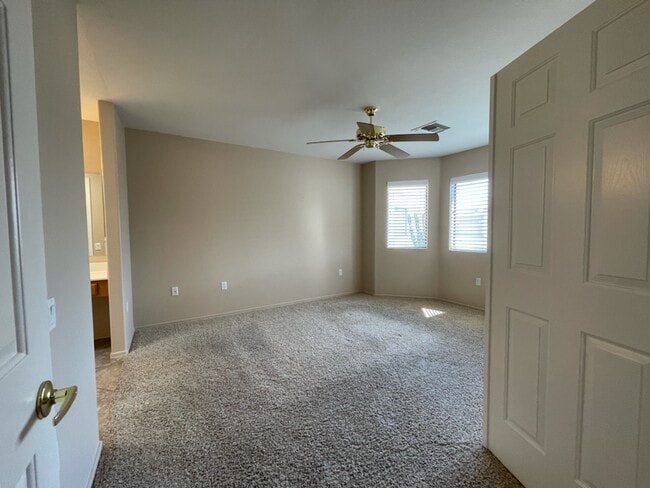 Building Photo - 159 N Cobalt Dr