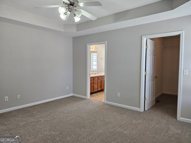 Building Photo - 502 Stonewood Pl