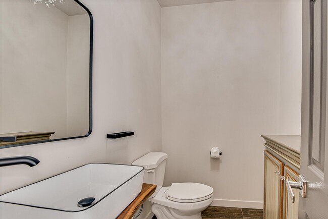 Building Photo - 133 Sweet Gum Ln