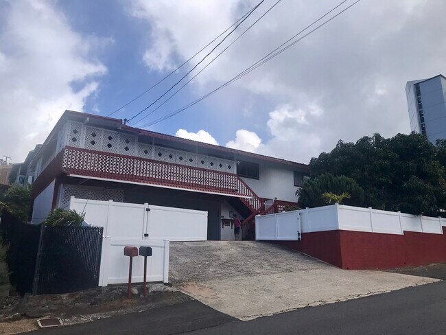 Street view - 1926 Houghtailing St