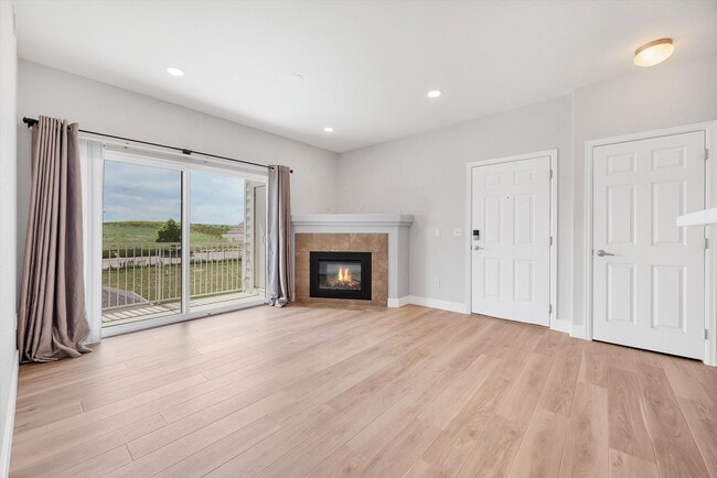 Building Photo - 15700 E Jamison Dr