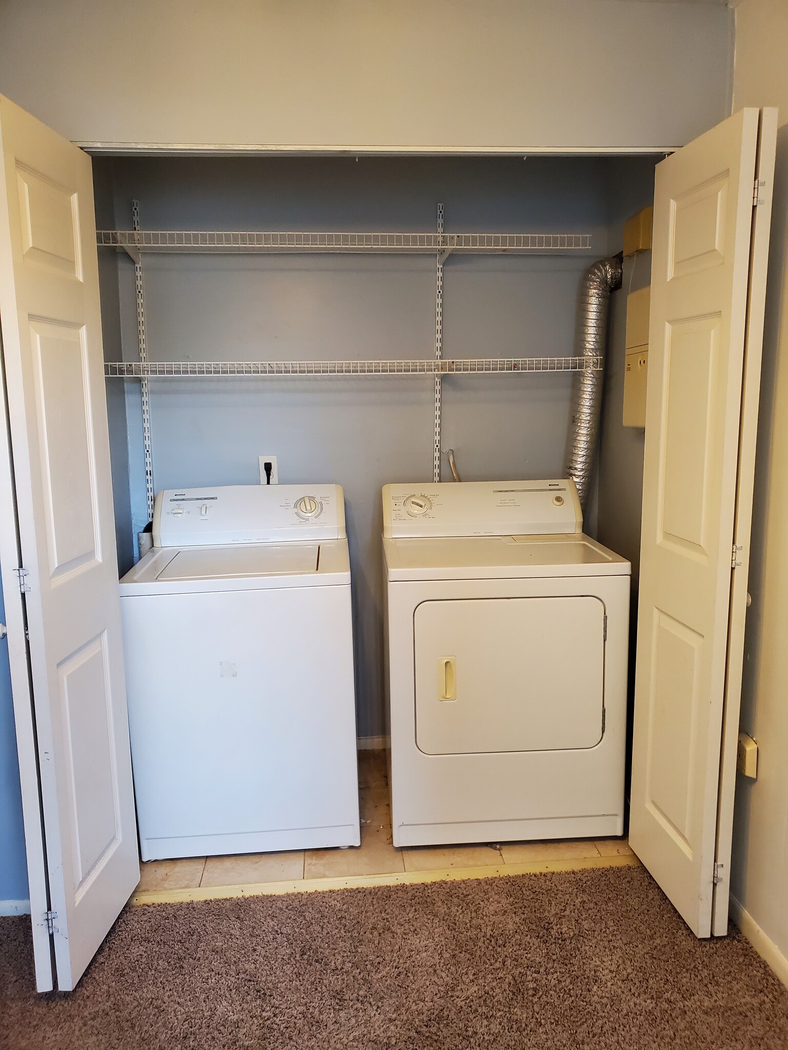 Laundry - 7812 Hanover Pky