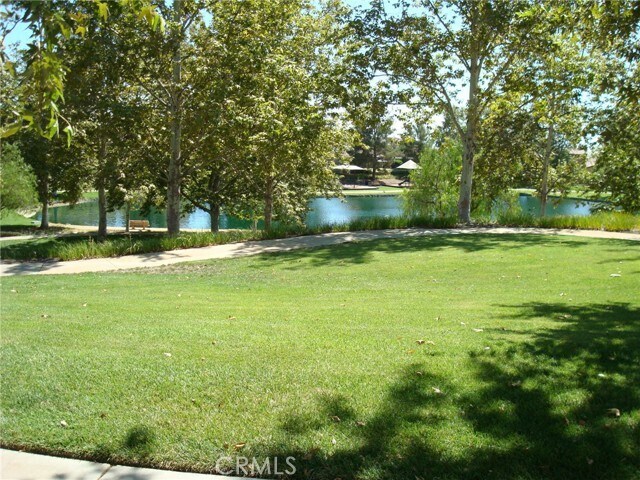 Building Photo - 38539 Divot Dr