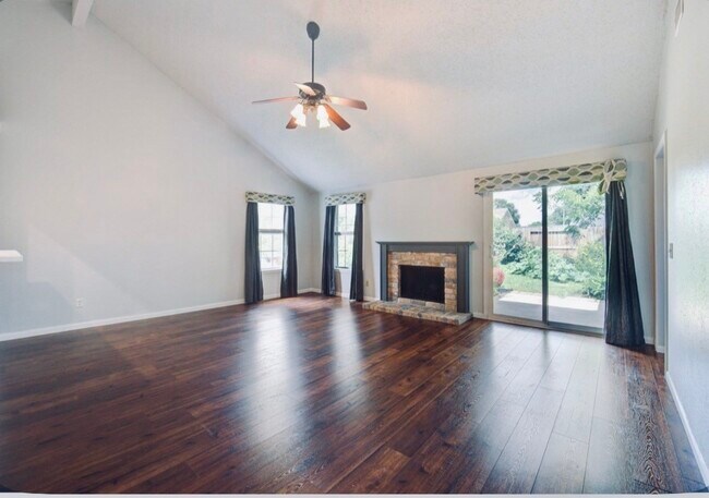 Building Photo - 19407 Glenway Falls Dr