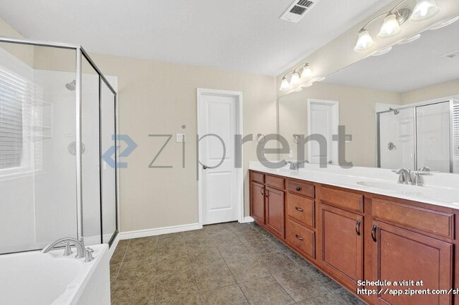 Building Photo - 12304 Coral Dr