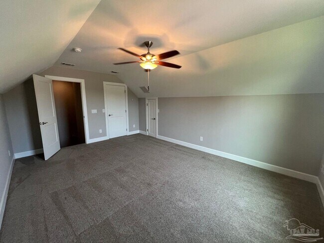Building Photo - 5148 Sandy Shores Dr