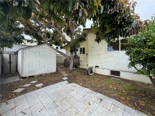 Building Photo - 633 Hillcrest St