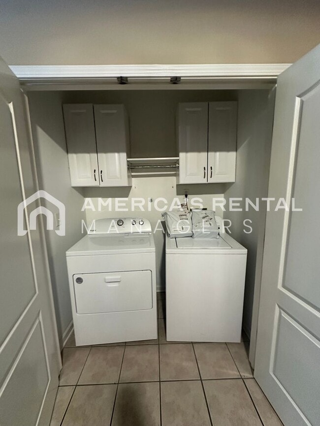 Building Photo - Beautiful Home for Rent in Birmingham, AL!!!! Available to View Now!!!