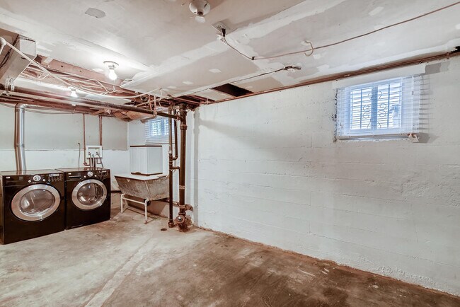 Building Photo - Stadium Home N Tacoma