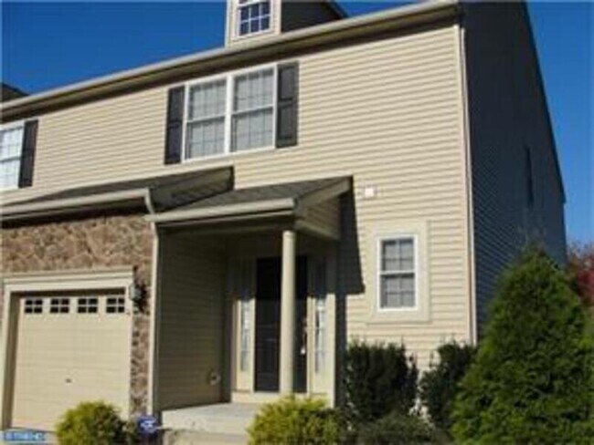 Building Photo - 14 Camino Ct