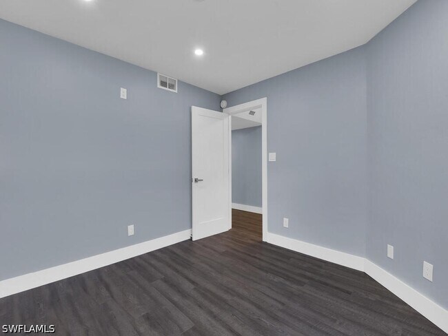 Building Photo - 1200 Misty Pines Cir