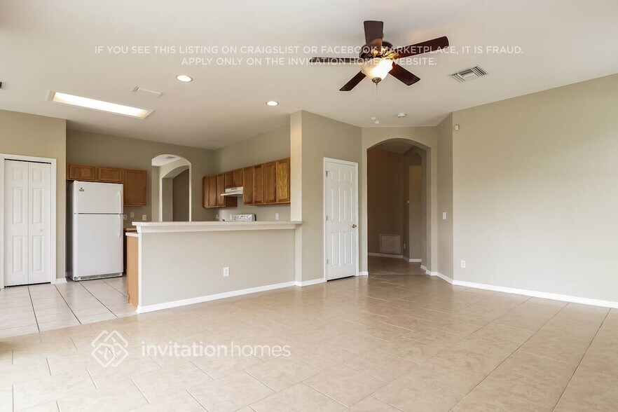 Building Photo - 27001 Arrowbrook Way