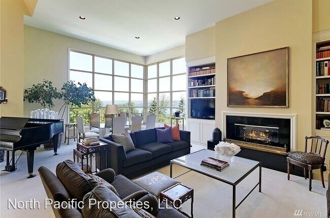 Building Photo - 3 br, 3 bath House - 17203 SE 42nd Pl