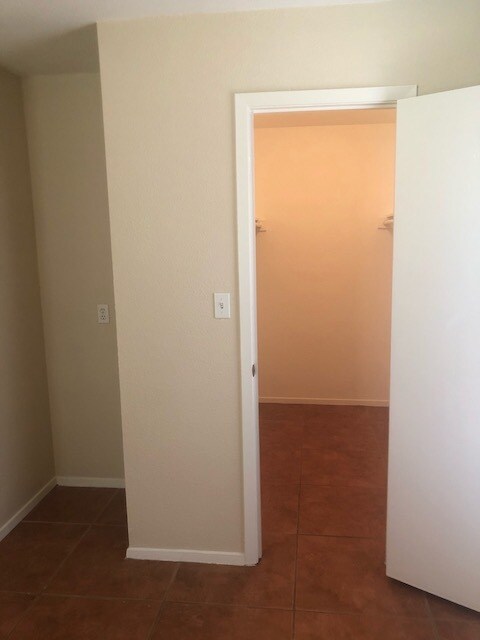 Building Photo - 239 Craddock Ave