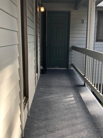 Building Photo - 1471 Rainier Court