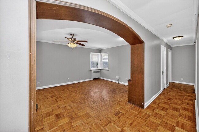 Building Photo - 2802 Digby Ave