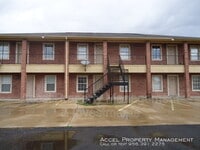 Building Photo - 201 Gastel Cir