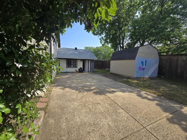 Building Photo - 1618 Sara Ln