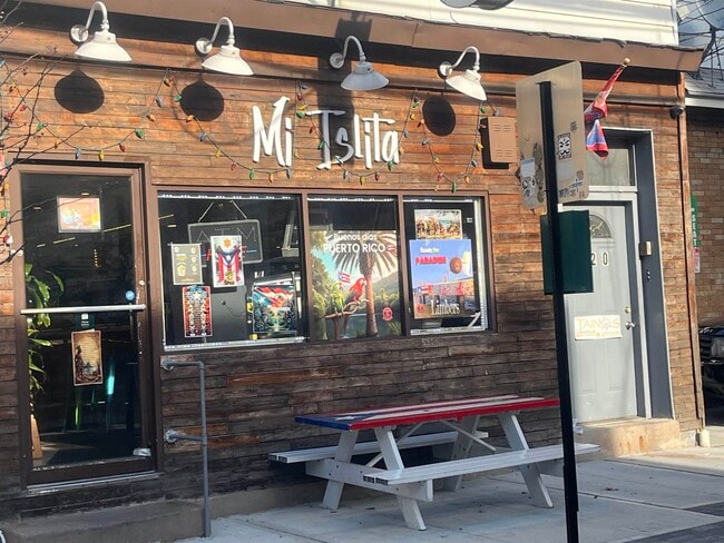 Building Photo - 653 39th St