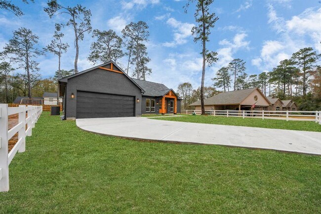 Building Photo - 23855 Creek Wood Dr