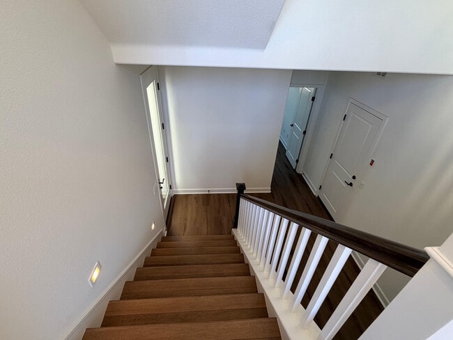 Building Photo - 513 Proton Pl