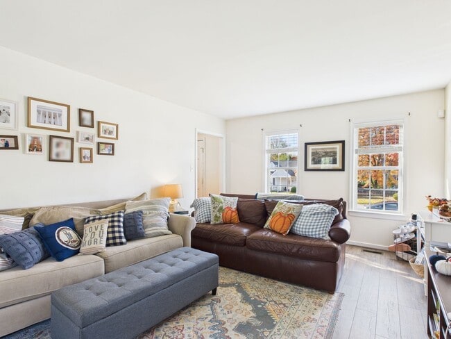 Building Photo - 7016 Tulane Ave