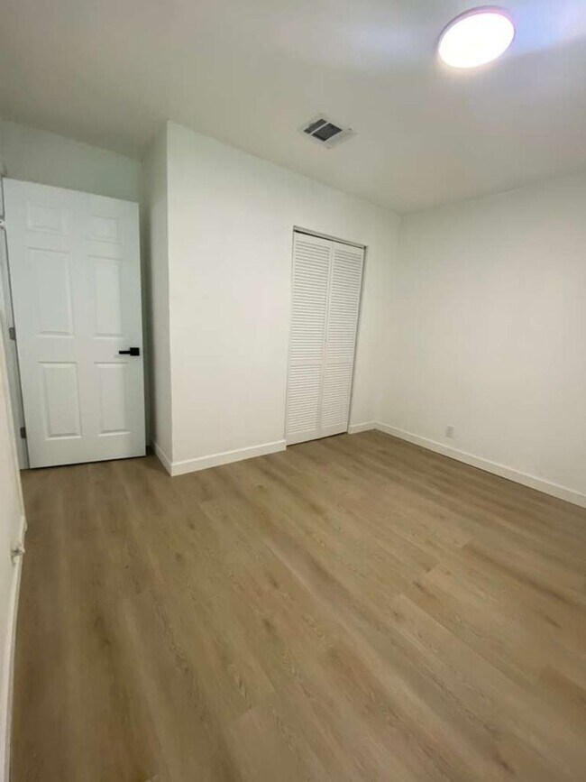 Building Photo - BEAUTIFUL HOME IN HOUSTON. MOVE IN READY!.