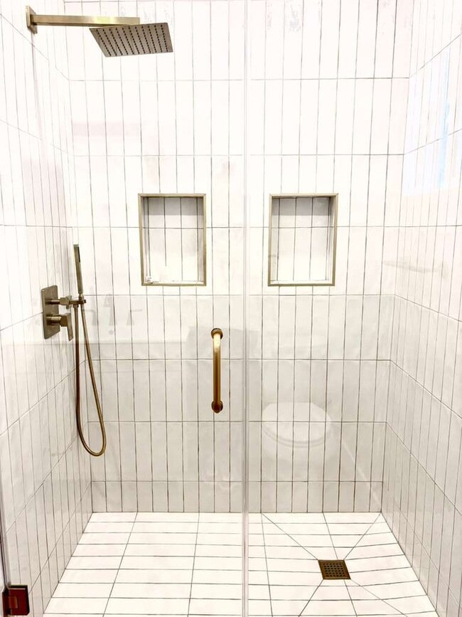 Building Photo - 10775 W Olympic Blvd