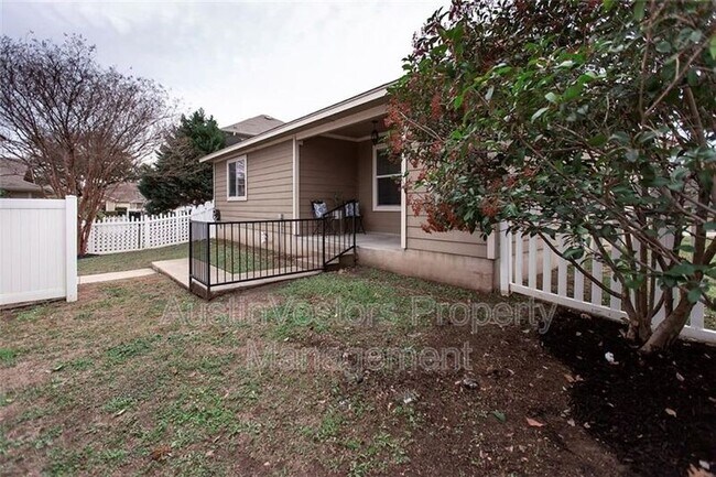 Building Photo - 1612 Corn Hill Ln