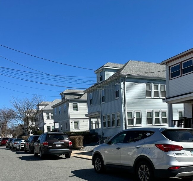 Building Photo - 78 Harriet St