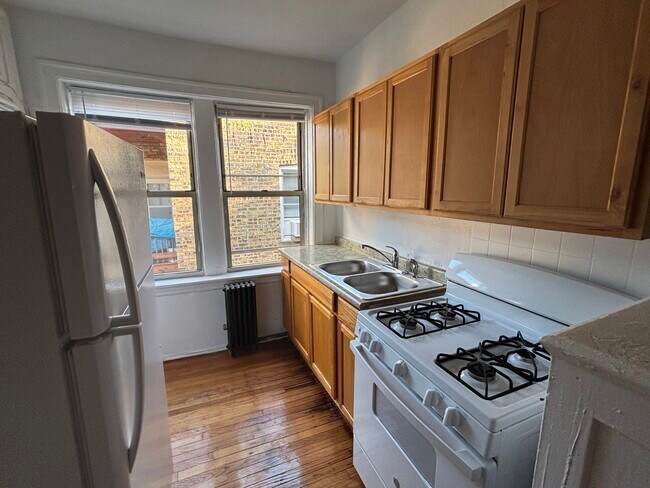 Building Photo - 4951 N Whipple St