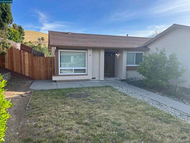 Building Photo - 1091 Alamo Ct