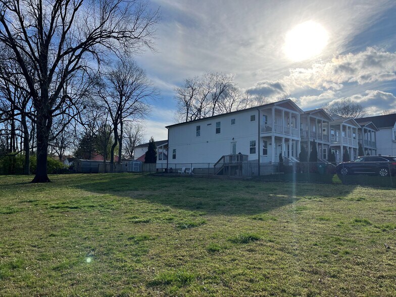 view of house from Charlotte Park - 6361 A Ivy St