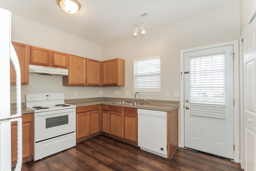 Building Photo - 3019 Nevin Pl Dr