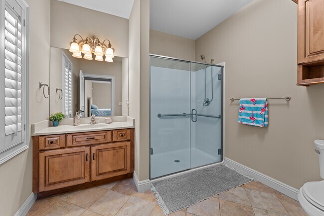 Building Photo - 12932 Sunset Bluff Ct