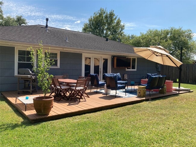 Building Photo - 5546 Pagewood Ln