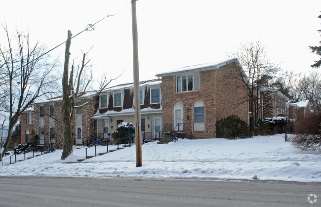 Primary Photo - Westbriar Townhomes